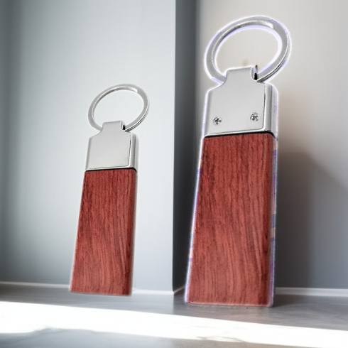 Брелок Тоскана, в подарочной упаковке, коричневый цвет, привлекательный и практичный аксессуар для ежедневного использования.